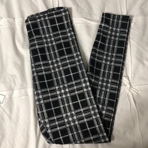 Showpo. Brooklyn Baby pants in black check